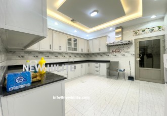 Kuwait City, Villas, KWD 800,  Spacious 4-Master-Bedroom Floor For Rent In Mangaf