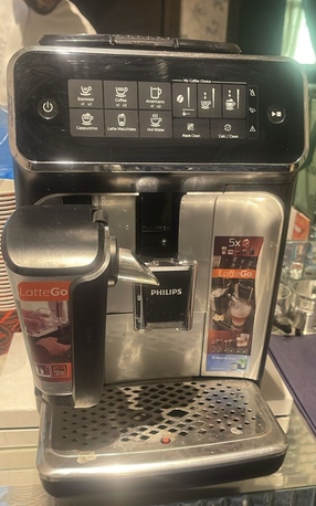 Jeddah, Household Items, SAR 2200,  Coffee Machine