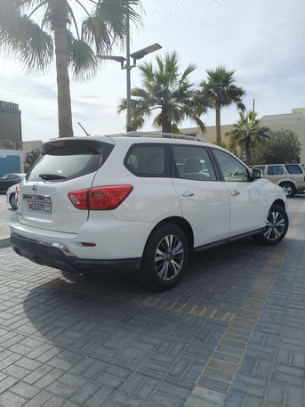 Manama, Vehicles, Cars & Trucks , BHD 4900,  Nissan Pathfinder,  2019,  Automatic,  66100 KM,  LOW MILEAGE