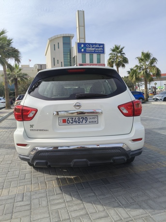 Manama, Vehicles, Cars & Trucks , BHD 4900,  Nissan Pathfinder,  2019,  Automatic,  66100 KM,  LOW MILEAGE