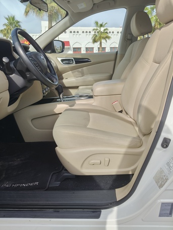 Manama, Vehicles, Cars & Trucks , BHD 4900,  Nissan Pathfinder,  2019,  Automatic,  66100 KM,  LOW MILEAGE