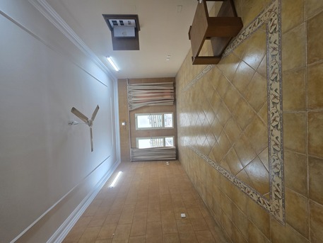 Adliya, Apartments/Houses, BHD 420/month,  3 BR,  Parking -Very Neet Semi Furnished 3 BHK Balcony Flat With Ewa @420/BD In Adliya