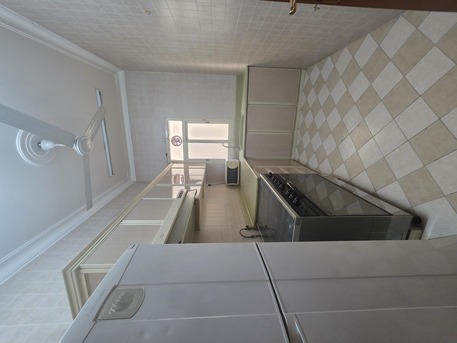 Adliya, Apartments/Houses, BHD 260/month,  Furnished,  1 BR,  Parking, Gym & Balcony -bright And Neet Fully Furnished 1 BHK Flat With Ewa @260/BD Adliy