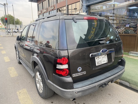 Al Malaz, Vehicles, Cars & Trucks , SAR 10999,  Ford Explorer,  2006,  Automatic,  430000 KM,  Very Good Condition
