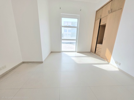 Manama, Commercial Villas, BHD 1100,  Spacious 4 Bedroom Semi Furnished Commercial Villa For Rent.