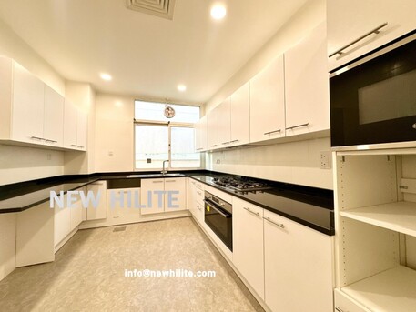 Kuwait City, Villas, Spacious 4-Bedroom Floor For Rent In Salwa