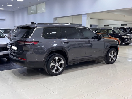 Manama, Vehicles, Cars & Trucks , BHD 14500,  Jeep Grand Cherokee LTD,  2023,  Automatic,  44700 KM,    (Grey)