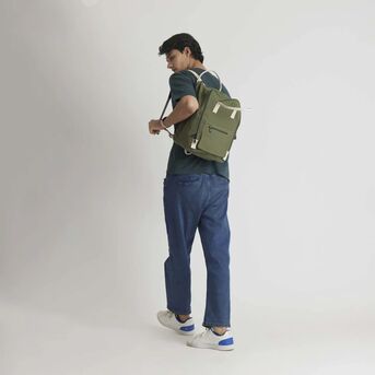 Mumbai, Clothing & Accessories, INR 5998,  Buy Backpack For Men Online