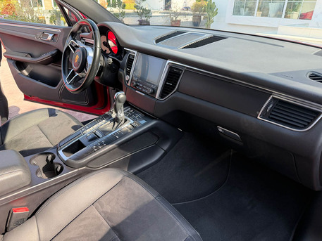 Manama, Vehicles, Cars & Trucks , BHD 16000,  Porsche Macan,  2017,  Automatic,  136900 KM,  ::::::: |  Model I Good Condition:::::::