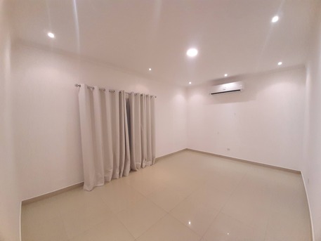 Hamala, Villas, BHD 750,  300 Sq. Feet,  Hamala/Modern Semi Furnished Villa Exclusive  CLOSE BISB