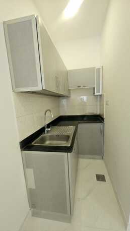 Salmaniya, Apartments/Houses, BHD 140/month,  Studio,  Unfurnished Studio Flat For Rent With Ewa