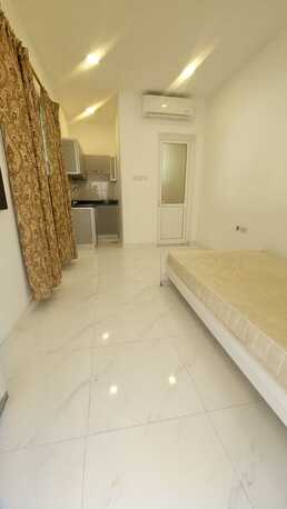 Salmaniya, Apartments/Houses, BHD 140/month,  Studio,  Unfurnished Studio Flat For Rent With Ewa