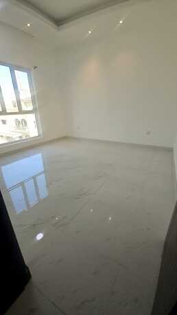 Salmaniya, Apartments/Houses, BHD 240/month,  2 BR,  2 Bedroom Unfurnished Flat For Rent Without Ewa