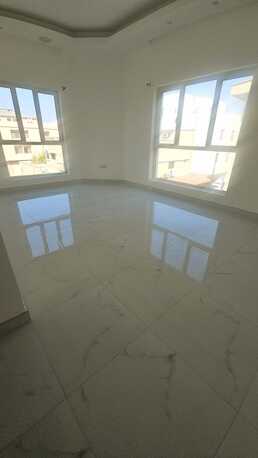 Salmaniya, Apartments/Houses, BHD 240/month,  2 BR,  2 Bedroom Unfurnished Flat For Rent Without Ewa