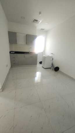 Salmaniya, Apartments/Houses, BHD 220/month,  1 BR,  1 Bedroom Unfurnished Flat For Rent With Ewa