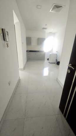Salmaniya, Apartments/Houses, BHD 220/month,  1 BR,  1 Bedroom Unfurnished Flat For Rent With Ewa