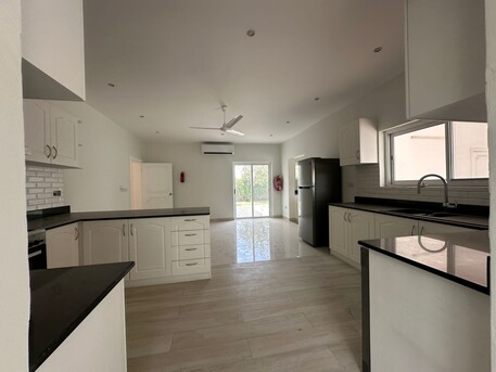 Saar, Villas, BHD 825,  300 Sq. Meter,  SINGLE STORY _SEMI FURNISHED VILLA WITH LARGE GARDEN