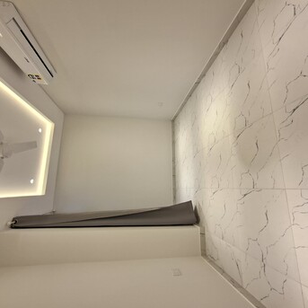 Salmaniya, Apartments/Houses, BHD 230/month,  2 BR,  Brand New Semi Furnished 2 BHK With Ewa In Salmaniya,Lift,Neat&Clean Flat @ 35547951