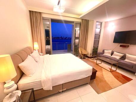 Manama, Villas, BHD 1200,  300 Sq. Meter,  For Rent: Villa In Durrat Al Bahrain &ndash; With Pool Inclusive