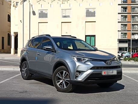 Riffa, Vehicles, Cars & Trucks , BHD 5500,  TOYOTA RAV4,  2017,  Automatic,  75000 KM,  2.4L EXCELLENT CONDITION COMPACT SUV FOR SALE