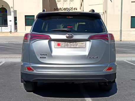 Riffa, Vehicles, Cars & Trucks , BHD 5500,  TOYOTA RAV4,  2017,  Automatic,  75000 KM,  2.4L EXCELLENT CONDITION COMPACT SUV FOR SALE