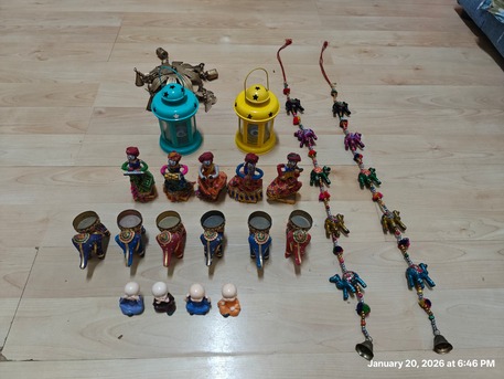 Manama, Household Items, BHD 6,  Set Of Home Decorative Items