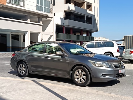 Sanad, Vehicles, Cars & Trucks , BHD 1700,  HONDA ACCORD,  2009,  Automatic,  215000 KM,  2.4L MID OPTION CAR IN GOOD CONDITION FOR SALE