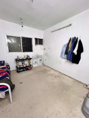 Hara, Language Exchange, A Single Room Available For Bachelor .Hara