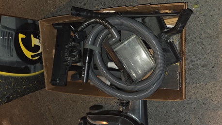 Manama, Machinery, BHD 250,  For Sale Heavy Duty Vacuum Cleaner