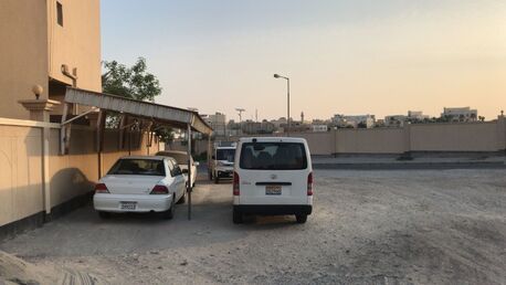 East Riffa, Villas, BHD 600,  300 Sq. Meter,  One Storey Villa In E. Riffa  For Rent. It Cosists Of 4 Beds, 4 Baths, Kitchen And Garage