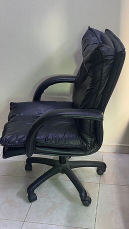 Riyadh, Furniture, SAR 100,  Office Chair For URGENT SALE كرسي مكتب مريح