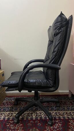 Riyadh, Furniture, SAR 100,  Office Chair For URGENT SALE كرسي مكتب مريح