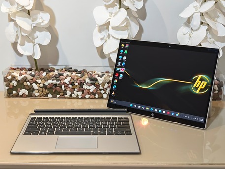 Dammam, Computers, SAR 1399,  Hp Elite X2 (i7_8th_16_512) Detachable Laptop
