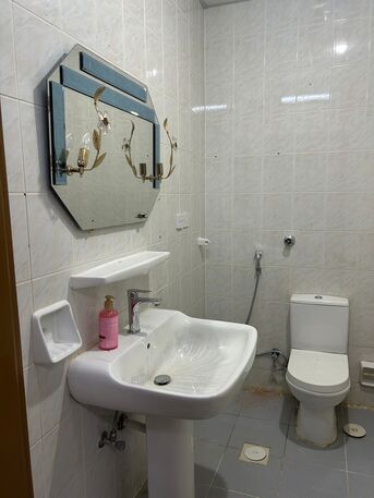 Madinah, Rooms for Rent, SAR 100/day,  225 Sq. Meter,  Luxurious Staycation Near Haram