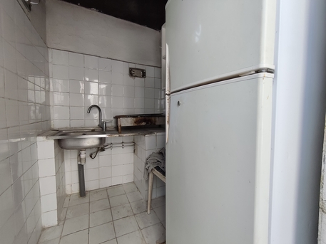 Mahooz, Apartments/Houses, BHD 130/year,  1 BR,  Mahooz:- Rooftop Studio Flat On Rent With Ewa..