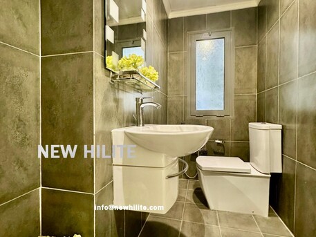 Kuwait City, Apartments/Houses, KWD 2000/month,  Studio,  Salon For Rent In Sharq, Kuwait