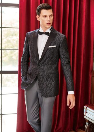 Melbourne, Clothing & Accessories, Stand Out At Every Event With A Tailored Tuxedo In Melbourne