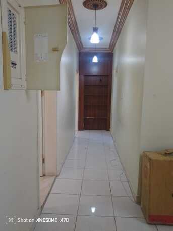 Jeddah, Apartments/Houses, SAR 27000/year,  3 BR,  3 Bedrooms 2 Bathrooms On Tahlia Road Aziziyah 27k Rent
