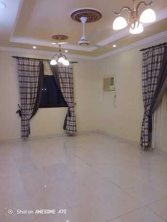 Jeddah, Apartments/Houses, SAR 27000/year,  3 BR,  3 Bedrooms 2 Bathrooms On Tahlia Road Aziziyah 27k Rent