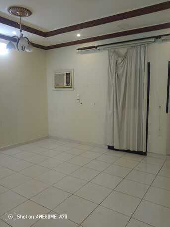 Jeddah, Apartments/Houses, SAR 27000/year,  3 BR,  3 Bedrooms 2 Bathrooms On Tahlia Road Aziziyah 27k Rent