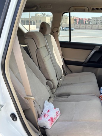 Al Sulaymaniyyah, Vehicles, Cars & Trucks , SAR 62000,  Toyota Prado,  2010,  Automatic,  260000 KM,   TX (Cruise) All Original White Colour In Immaculate Condition