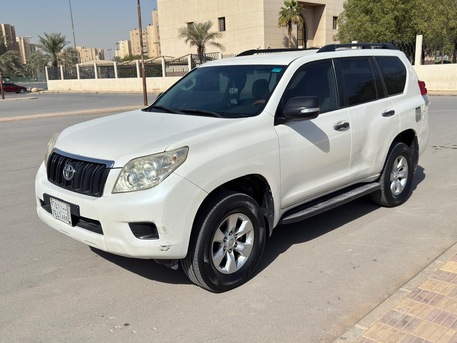 Al Sulaymaniyyah, Vehicles, Cars & Trucks , SAR 62000,  Toyota Prado,  2010,  Automatic,  260000 KM,   TX (Cruise) All Original White Colour In Immaculate Condition