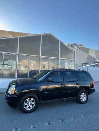 East Riffa, Vehicles, Cars & Trucks , BHD 3600,  Gmc Yukon,  2013,  Automatic,  259000 KM,   Short Chassis -