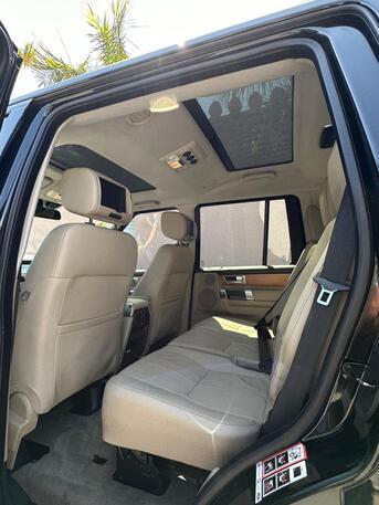 Dammam, Vehicles, Cars & Trucks , SAR 52000,  Land Rover Discovery HSE,  2014,  Automatic,  278000 KM,  Original Paint Maintained By Land Rover Showroom Manager