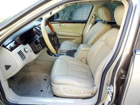 Umm Al Hassam, Vehicles, Cars & Trucks , BHD 111,  Cadillac DTS,  2011,  Automatic,  72000 KM,  Full Option, Agency Maintained, Low Mileage - URGENT SALE