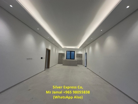 Kuwait City, Villas, KWD 1100,  200 Sq. Meter,  4 Spacious Bedrooms Villa Floor For Rent In Bayan.