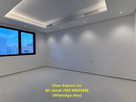 Kuwait City, Villas, KWD 1100,  200 Sq. Meter,  4 Spacious Bedrooms Villa Floor For Rent In Bayan.