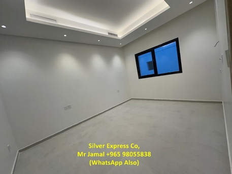 Kuwait City, Villas, KWD 1100,  200 Sq. Meter,  4 Spacious Bedrooms Villa Floor For Rent In Bayan.