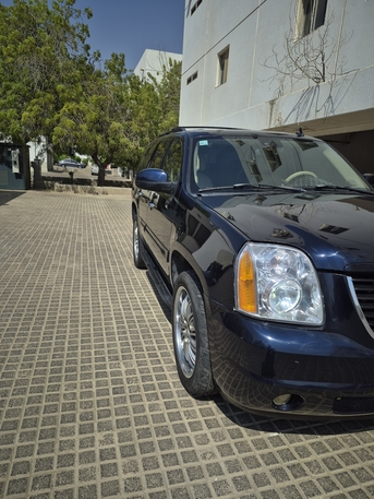 Yanbu, Vehicles, Cars & Trucks , SAR 25000,  Gmc Yukon XL,  2008,  Automatic,  150000 KM,  GMC