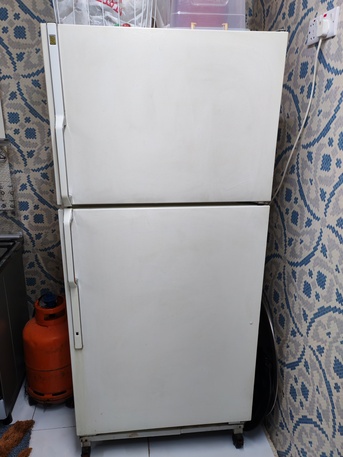 Jeddah, Household Items, SAR 450,  Used General Electric REFRIGERATOR Available For Sale